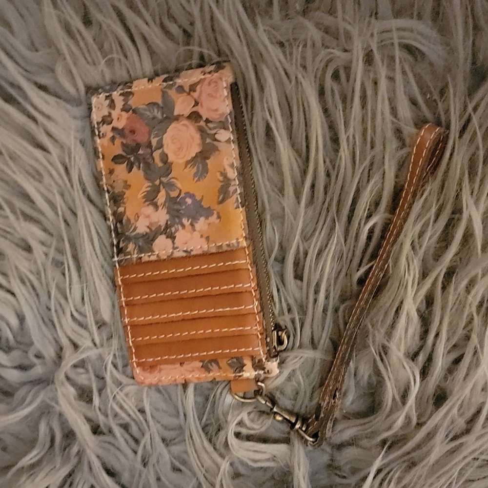 Patricia Nash wristlet